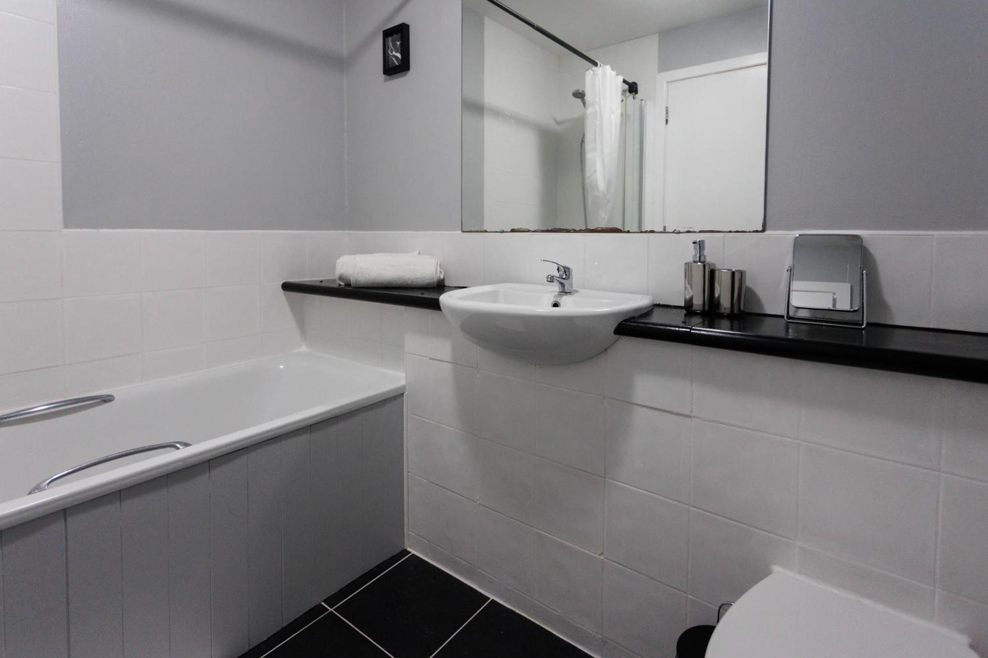 2 Bedroom Ground Floor Apartment Belfast Exteriör bild